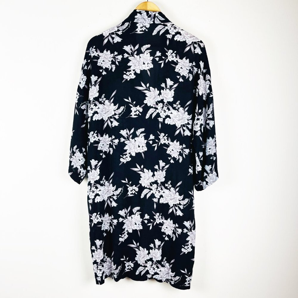 2/$14 Spiritual Gangster Floral Kimono - Picture 4 of 6